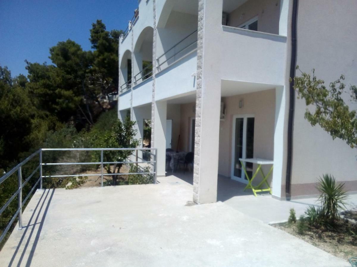 Apartmani Marija Jakir Brela Ngoại thất bức ảnh
