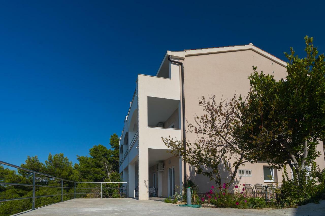 Apartmani Marija Jakir Brela Ngoại thất bức ảnh