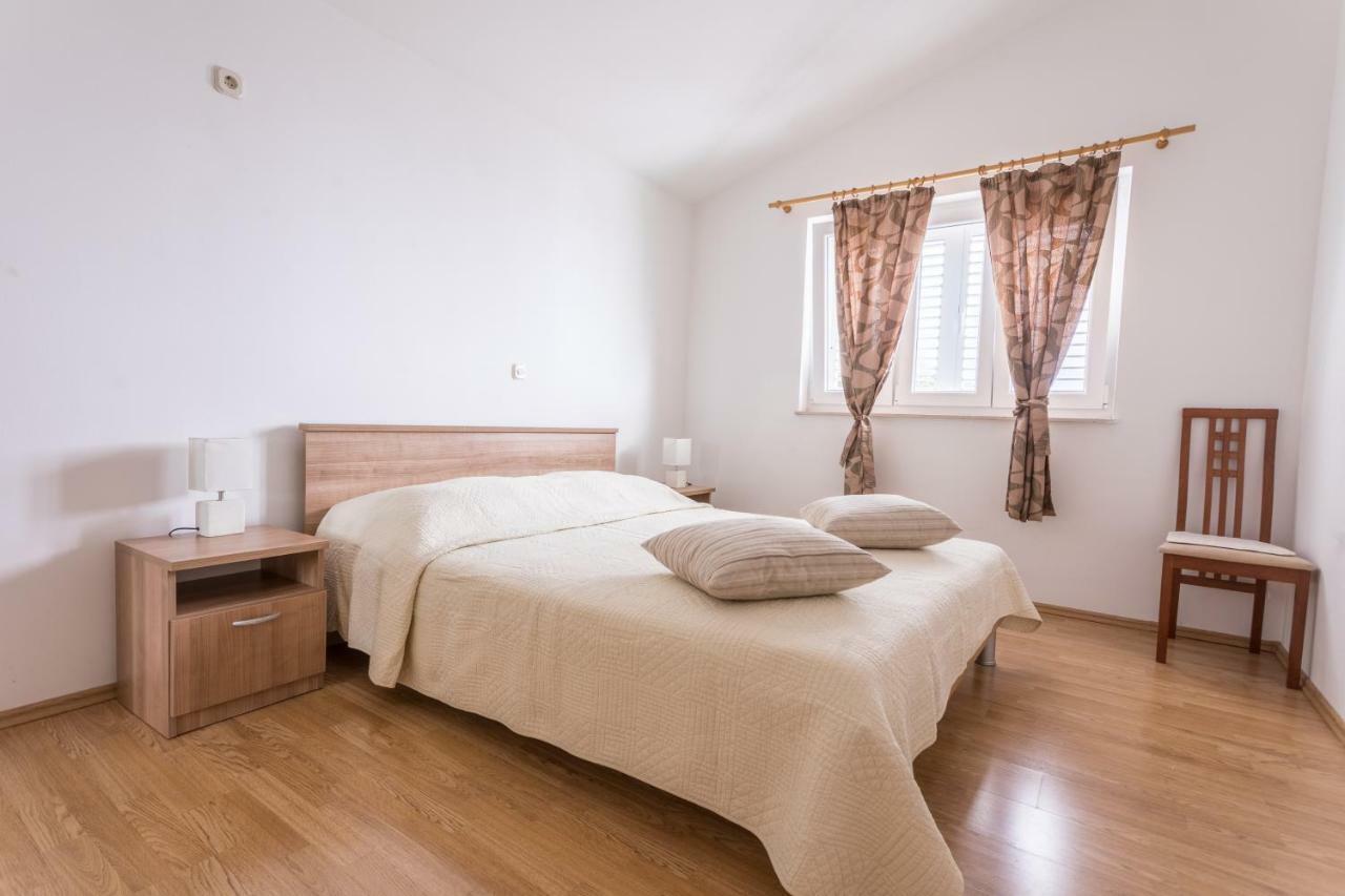 Apartmani Marija Jakir Brela Ngoại thất bức ảnh