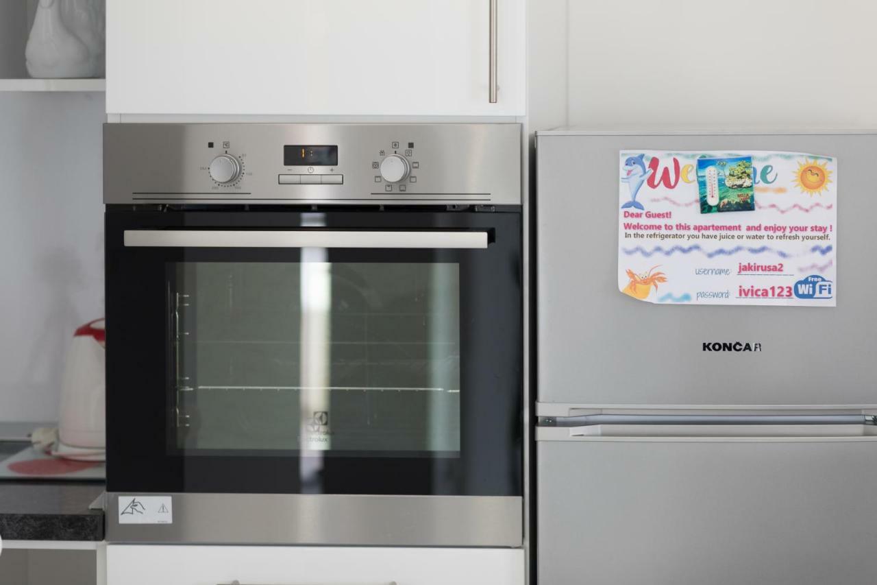 Apartmani Marija Jakir Brela Ngoại thất bức ảnh