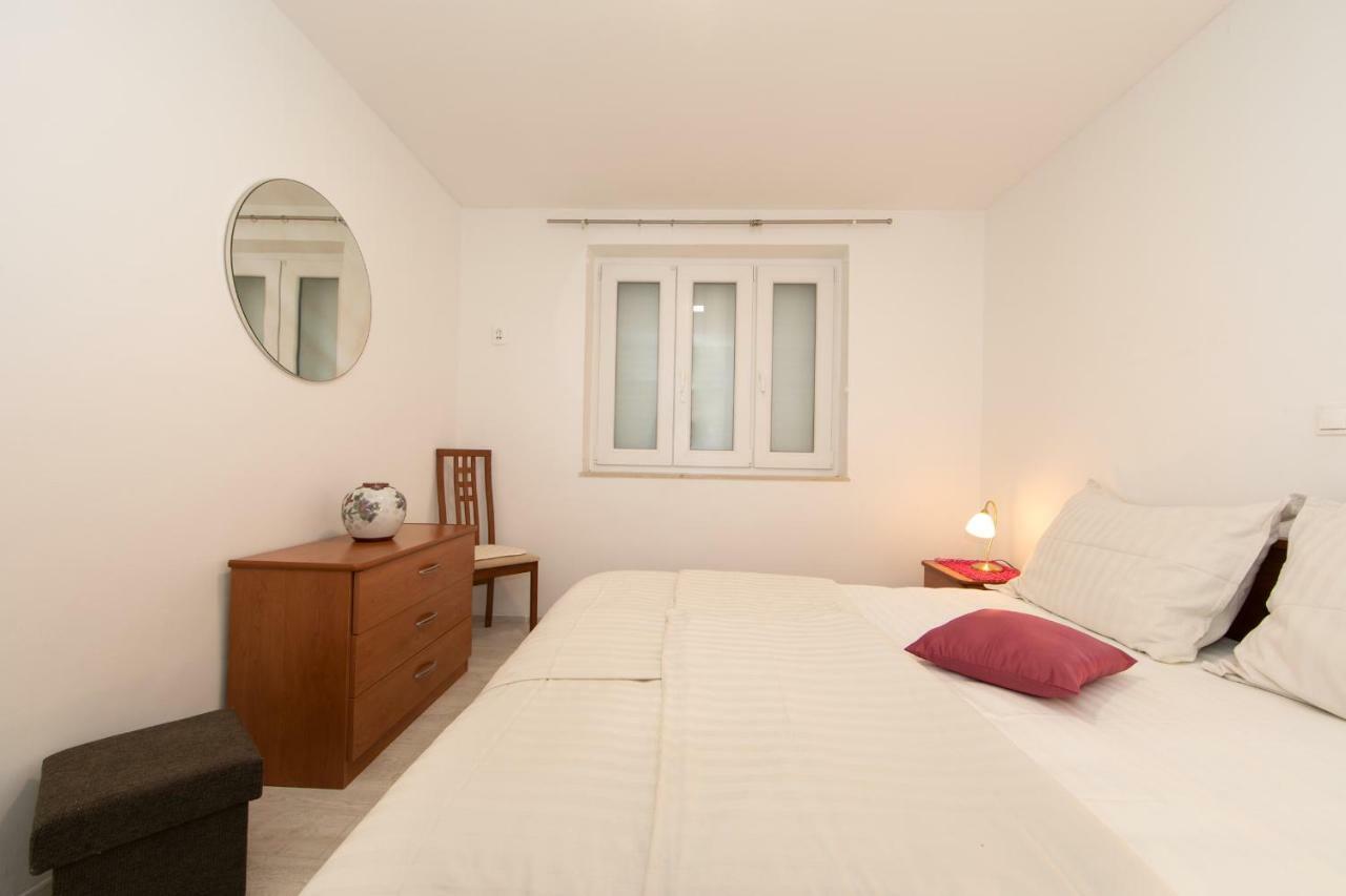 Apartmani Marija Jakir Brela Ngoại thất bức ảnh