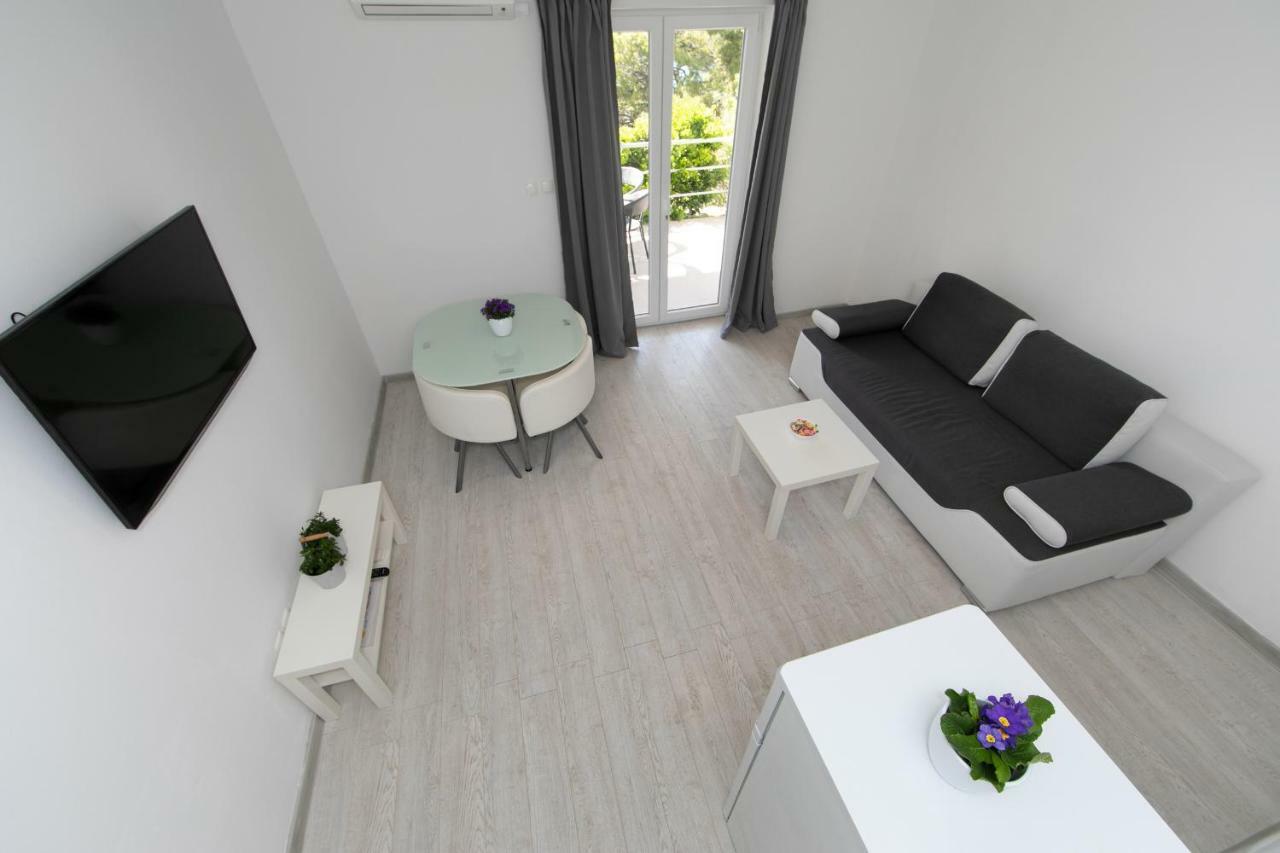 Apartmani Marija Jakir Brela Ngoại thất bức ảnh
